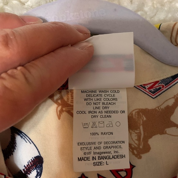 St Louis Cardinal Button Down - Picture 4 of 4